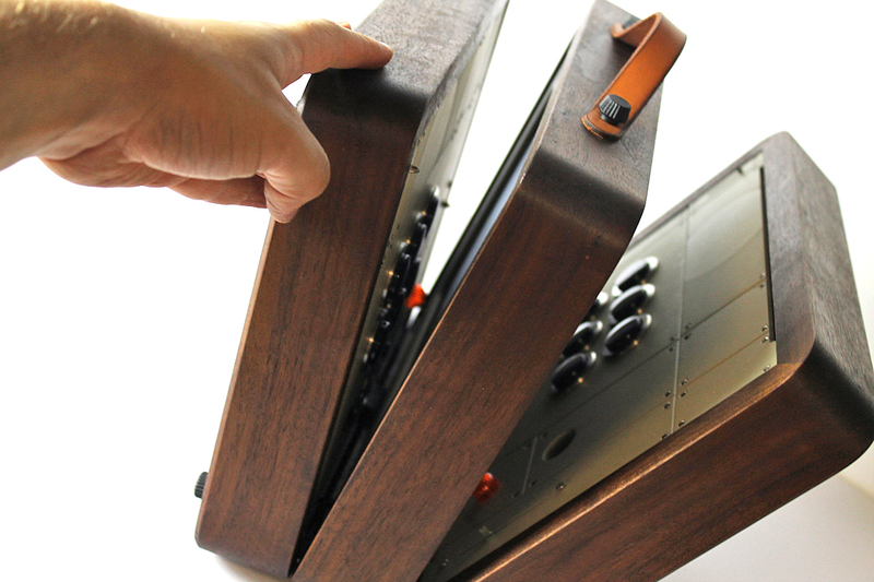 Illustration for article titled Inspired by Battleship, This Head-to-Head Portable Arcade Is a Work of Art
